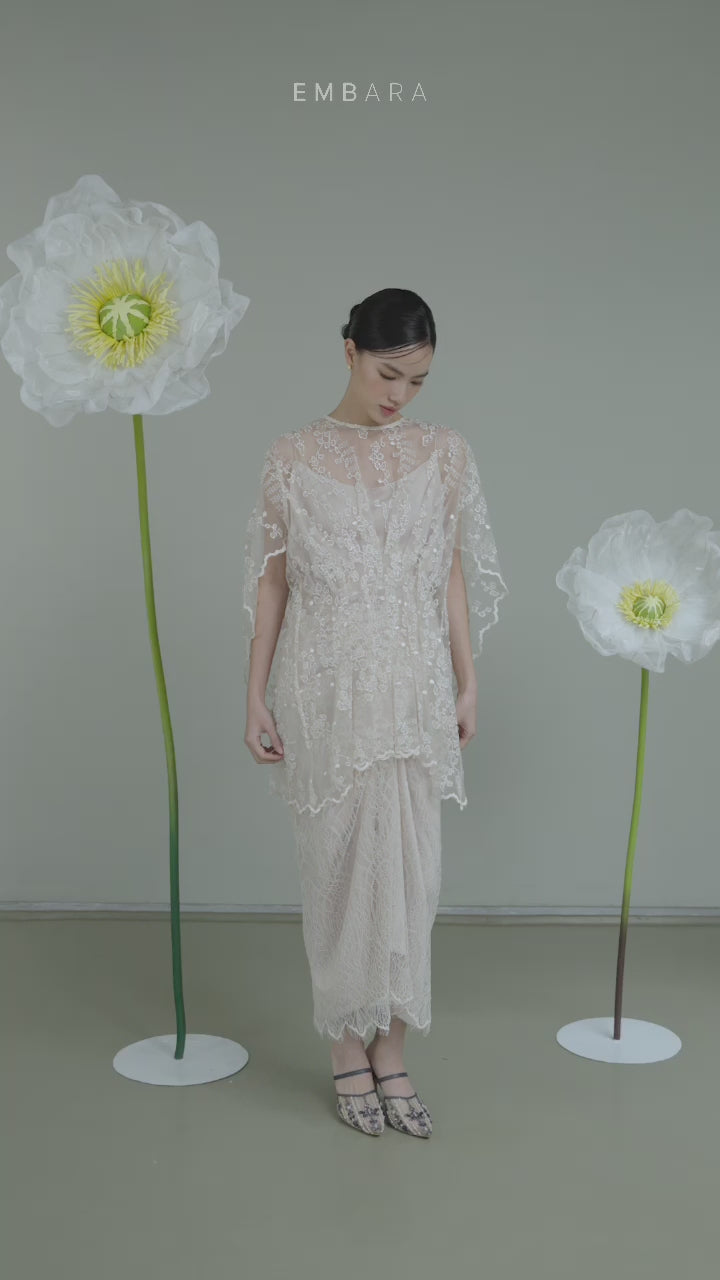 Ella Cape Kebaya Set